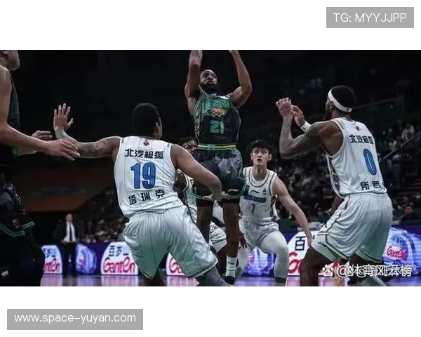 北汽男篮执行战术到位,但关键时刻细节处理不足