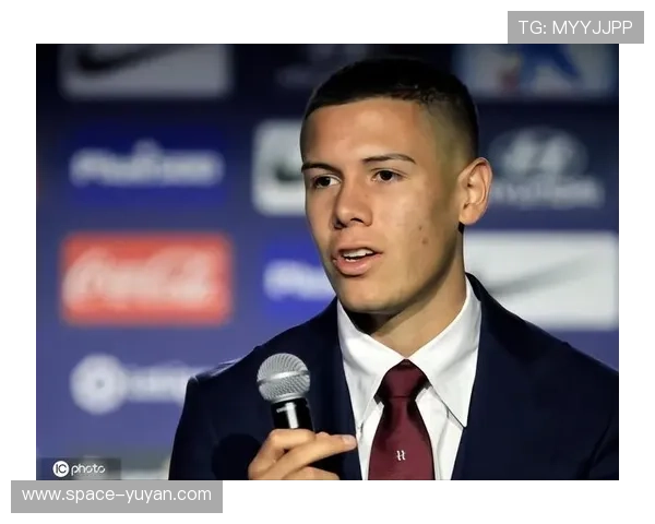 卡利亚里五后卫链式防守解析：如何用22%控球率赢下胜利